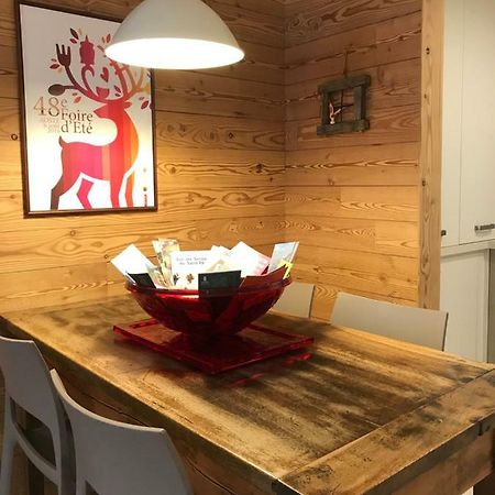 Alloggio Turistico Maison S Anselme Vda Aosta Cir 0015 Eksteriør billede